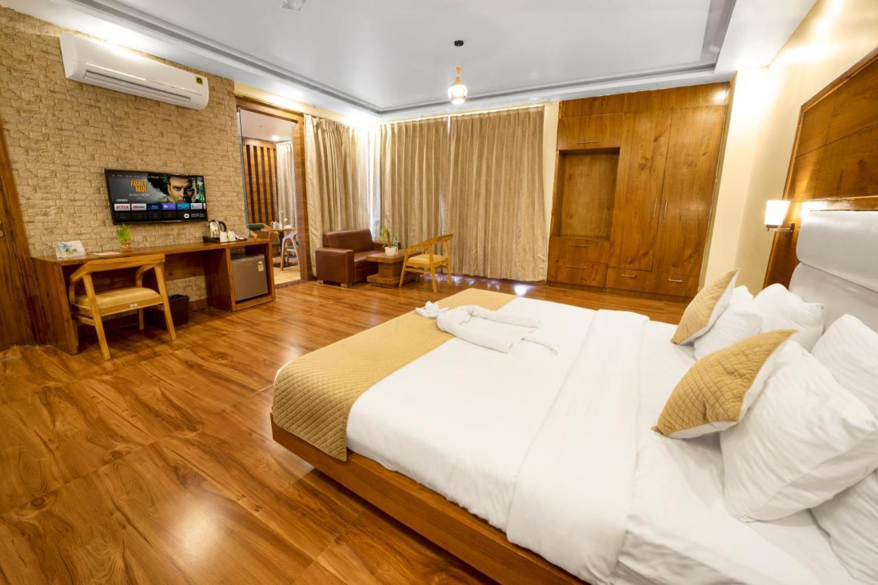 Hotel Divine Lakshmi Ganga Rishīkesh 外观 照片
