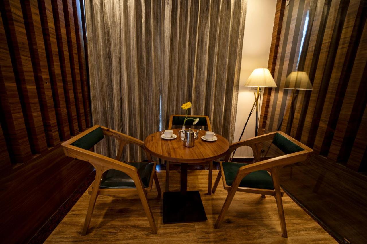 Hotel Divine Lakshmi Ganga Rishīkesh 外观 照片