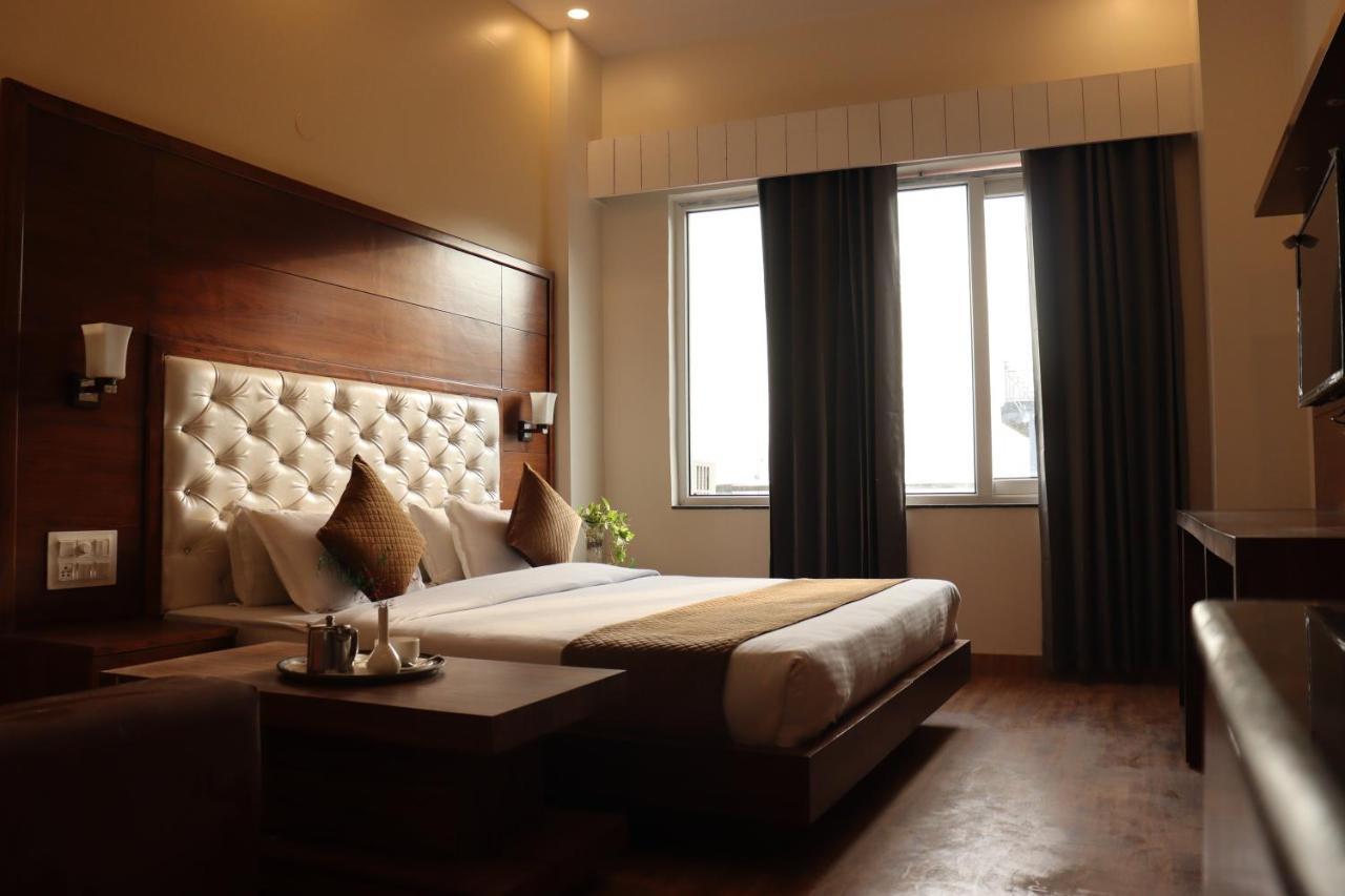 Hotel Divine Lakshmi Ganga Rishīkesh 外观 照片